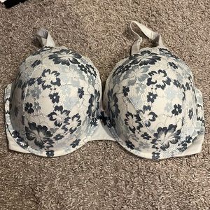 Victoria’s Secret Body by Victoria Perfect Shape 38DDD/38F bra